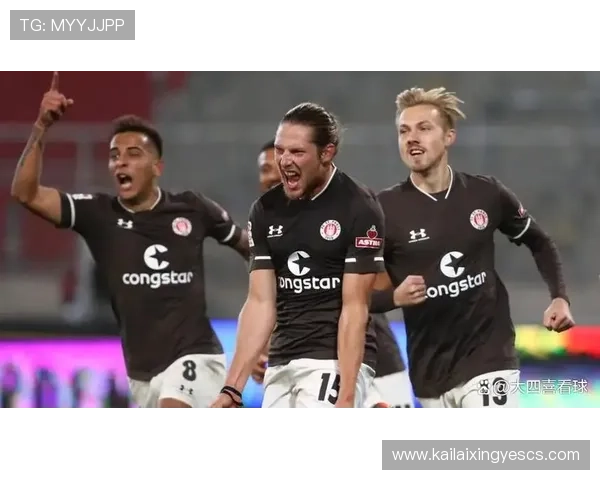[德甲]十人“药厂”胜“霍村”.